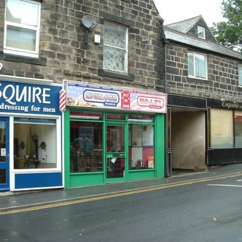 Chicago Pizza & Balti Bazaar - Chicago (green front) sandwiched between two barber shops - Indian Near Me - Leeds, XWY Chicago Pizza & Balti Bazaar - Chicago (green front) sandwiched between two barber shops - Indian Near Me - Leeds, XWY