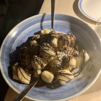 Song E Napule - Fried dough balls w Nutella - Pizza Near Me - New York, New York Song E Napule - Fried dough balls w Nutella - Pizza Near Me - New York, New York