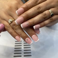 Summer Nail Bar