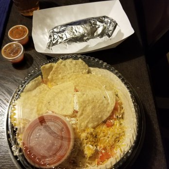 3 Parrots Taco - Tacos Near Me - Fort Worth, Texas