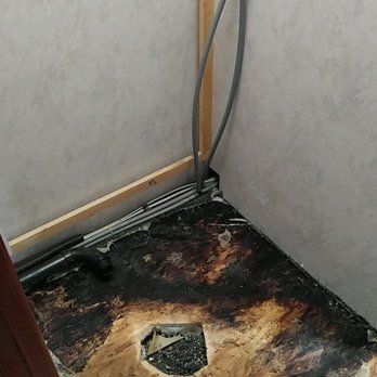 Sutton RV - Black mold under shower forced my wife into hospital. The dealership lied when they told me they inspected this coach. - RV Dealers Near Me - Eugene, Oregon