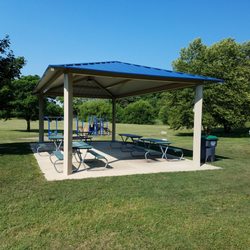 Belmont Park - Nice shelter and tables