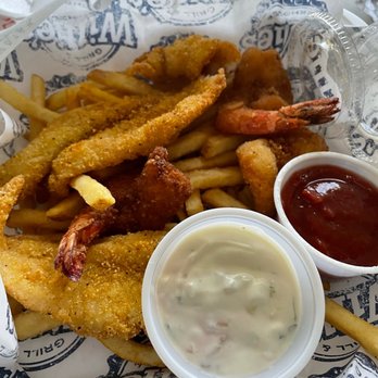 Willie's Grill & Icehouse - Two piece fried catfish with shrimp - American Near Me - Spring, Texas