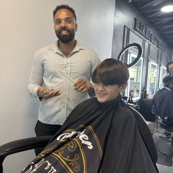 Miami Old School Barbershop - Barbers Near Me - Miami, Florida