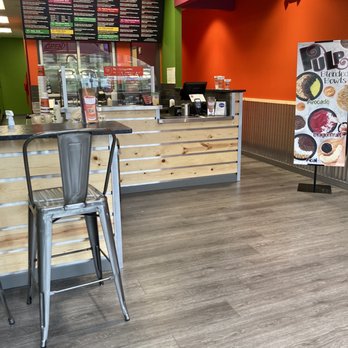 Pulp Juice and Smoothie Bar - the interior of a fast food restaurant - Juice Bars & Smoothies Near Me - Cambridge, Ohio Pulp Juice and Smoothie Bar - the interior of a fast food restaurant - Juice Bars & Smoothies Near Me - Cambridge, Ohio
