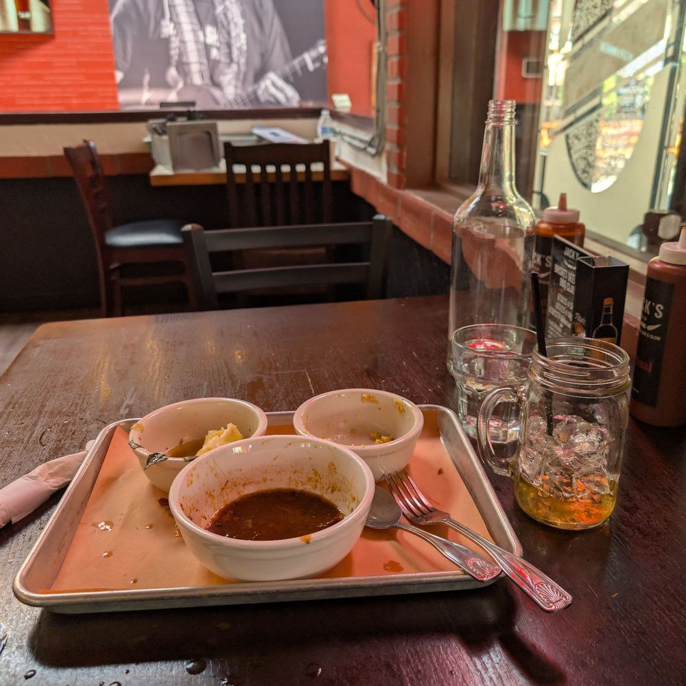 Jack's BBQ - Bellevue - Huge thumbs up! - Cocktail Bars Near Me - Redmond, Washington