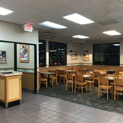 Wendy's - Empty...as usual