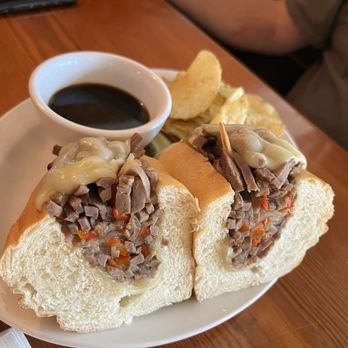 Silver Falls Brewery Barrel House - French dip with chips - Breweries Near Me - Eugene, Oregon
