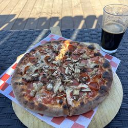 Angelo Ale House & Pizzeria - Funghi Mezcolanza add Pepperoni