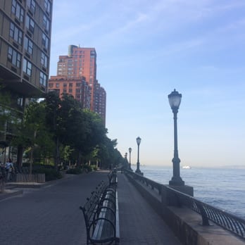 The Battery - Large running path - Parks Near Me - New York, New York The Battery - Large running path - Parks Near Me - New York, New York
