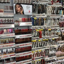 Walmart - Makeup