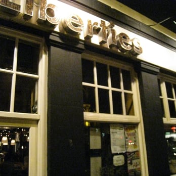The Camden Head - Comedy Clubs Near Me - London, XGL The Camden Head - Comedy Clubs Near Me - London, XGL