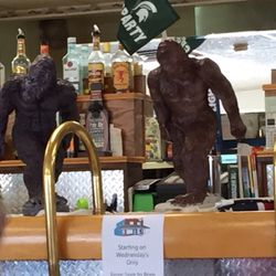 Munith Cafe - The bar scene seems to have a theme.