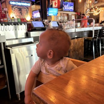 Four Peaks Brewing - Seating inside - tall high chairs - Pubs Near Me - Tempe, Arizona Four Peaks Brewing - Seating inside - tall high chairs - Pubs Near Me - Tempe, Arizona