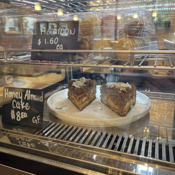 Criterion coffee - Honey almond cake - Coffee & Tea Near Me - Pasadena, California