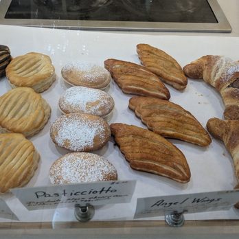 Dolce Aroma Italian Bakery - Gelato Near Me - Carlsbad, California Dolce Aroma Italian Bakery - Gelato Near Me - Carlsbad, California