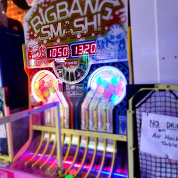 Insert Coin - Crazy air hockey table - I won! - Bars Near Me - Centralia, Washington