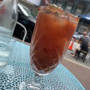 Common Restaurant - Bacon Bloody - Outdoor Table - Cocktail Bars Near Me - Savannah, Georgia Common Restaurant - Bacon Bloody - Outdoor Table - Cocktail Bars Near Me - Savannah, Georgia