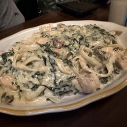 chicken tetrazzini I think - very creamy and cheesy chicken tetrazzini I think - very creamy and cheesy