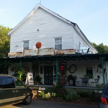 Bee Hive Cafe - two cars parked in front of a white house - Southern Near Me - Ware Shoals, South Carolina Bee Hive Cafe - two cars parked in front of a white house - Southern Near Me - Ware Shoals, South Carolina