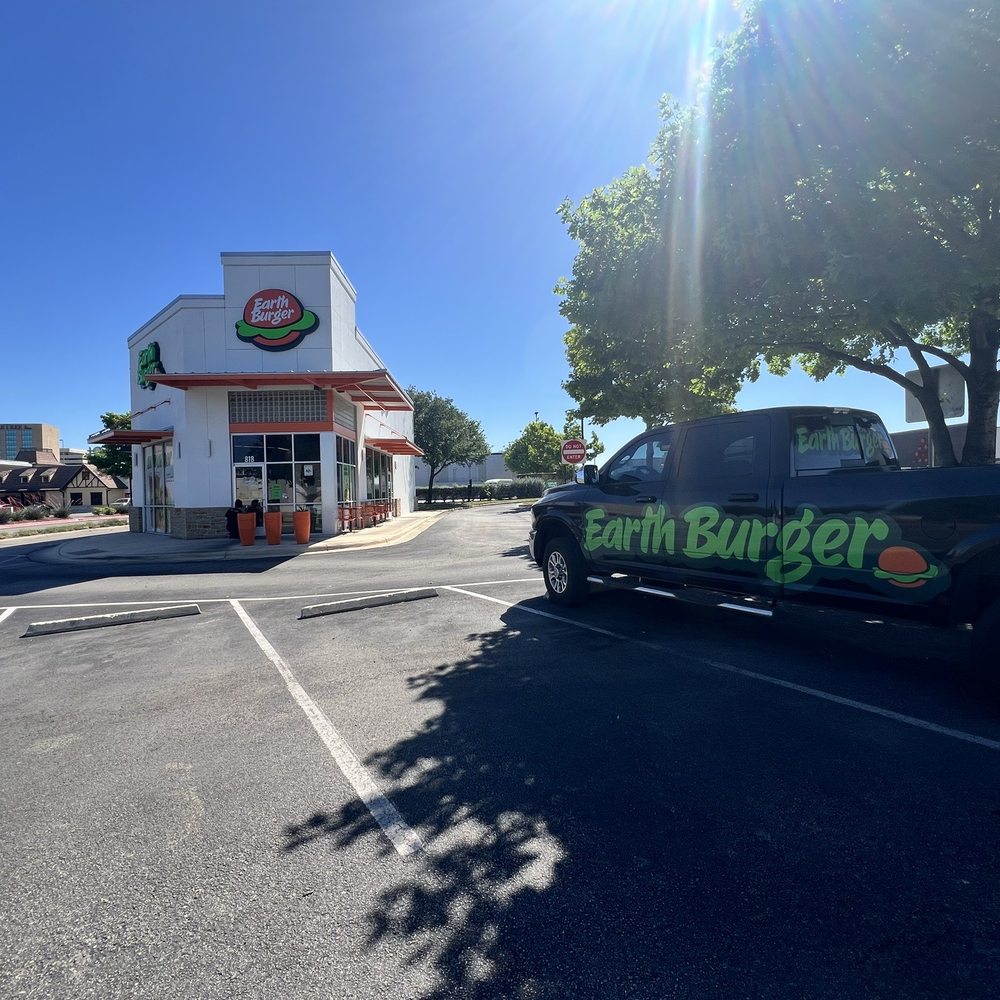Earth Burger - Exterior view from the lot - Burgers Near Me - San Antonio, Texas