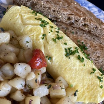 Little Hen - Her omelette - Breakfast & Brunch Near Me - Miami, Florida Little Hen - Her omelette - Breakfast & Brunch Near Me - Miami, Florida