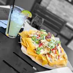 The Brass Tap - Chicken nachos