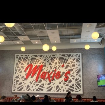 Maxie's - Indoor room with great AC! - Breakfast & Brunch Near Me - Las Vegas, Nevada