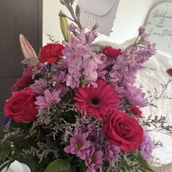 Nana's Flower & Gift Shop