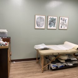 Nathan Tseng - KAI Chinese Medicine - Kai Traditional Chinese Medicine Clinic treatment room.