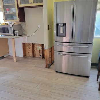 ADS Flooring Co - Kitchen with new porcelain ceramic tiles - Flooring Near Me - Riverside, California