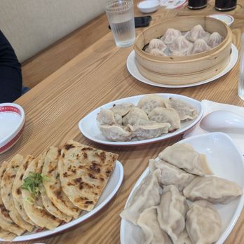 Luscious Dumplings - Scallion pancakes, boiled dumplings, pan-fried dumplings, soup dumplings - Chinese Near Me - Philadelphia, Pennsylvania Luscious Dumplings - Scallion pancakes, boiled dumplings, pan-fried dumplings, soup dumplings - Chinese Near Me - Philadelphia, Pennsylvania