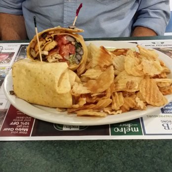 Metro Diner - Southwest wrap with homemade chips - American Near Me - Charlotte, North Carolina Metro Diner - Southwest wrap with homemade chips - American Near Me - Charlotte, North Carolina