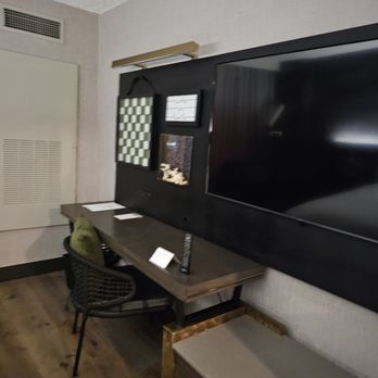 Renaissance Chicago North Shore Hotel - Hotels Near Me - Northbrook, Illinois