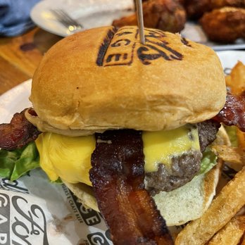 Ford's Garage - Jiffy Burger - Burgers Near Me - Brandon, Florida Ford's Garage - Jiffy Burger - Burgers Near Me - Brandon, Florida