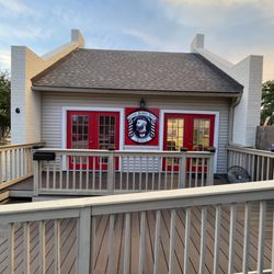 Classic Barbershop & Beard - Exterior