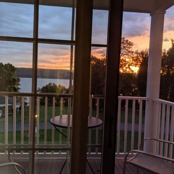 Inn at Taughannock Falls - Hotels Near Me - Trumansburg, New York