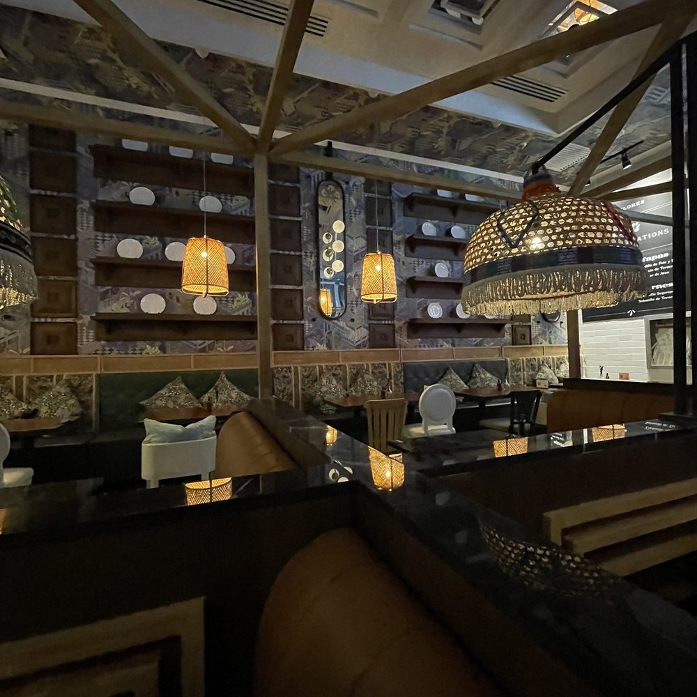 Las Flores - Seating area - Tapas/Small Plates Near Me - Taguig, NCR Las Flores - Seating area - Tapas/Small Plates Near Me - Taguig, NCR
