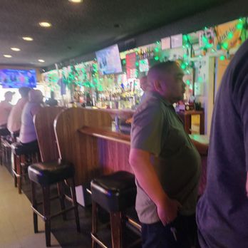 Round Corner Tavern - Bar - Dive Bars Near Me - Sacramento, California Round Corner Tavern - Bar - Dive Bars Near Me - Sacramento, California