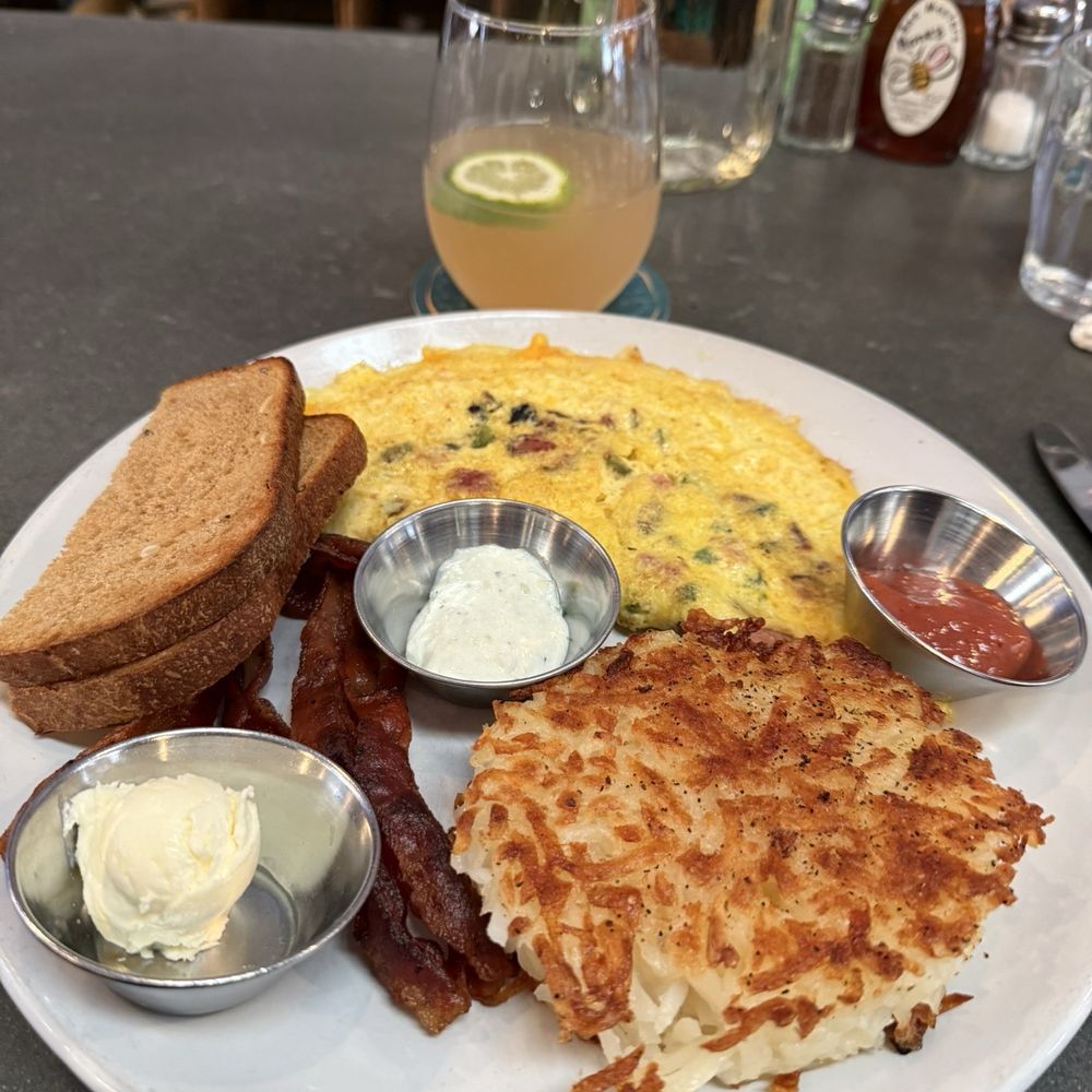 Morning Social - Create your own omelet- (with ham, green peppers and cheddar cheese). - Breakfast & Brunch Near Me - Brevard, North Carolina Morning Social - Create your own omelet- (with ham, green peppers and cheddar cheese). - Breakfast & Brunch Near Me - Brevard, North Carolina