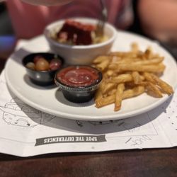 Duffy's Sports Grill - Kids meal