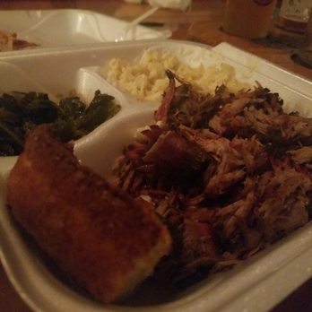 LaurieCue - Pulled pork, mac, and literally some of the best collard greens I've ever had outside of my family. - Food Trucks Near Me - Weeki Wachee, Florida LaurieCue - Pulled pork, mac, and literally some of the best collard greens I've ever had outside of my family. - Food Trucks Near Me - Weeki Wachee, Florida