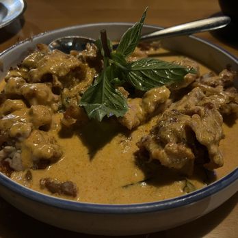 Kin Len Thai Night Bites - Battered Chicken Red Curry - Thai Near Me - Seattle, Washington Kin Len Thai Night Bites - Battered Chicken Red Curry - Thai Near Me - Seattle, Washington