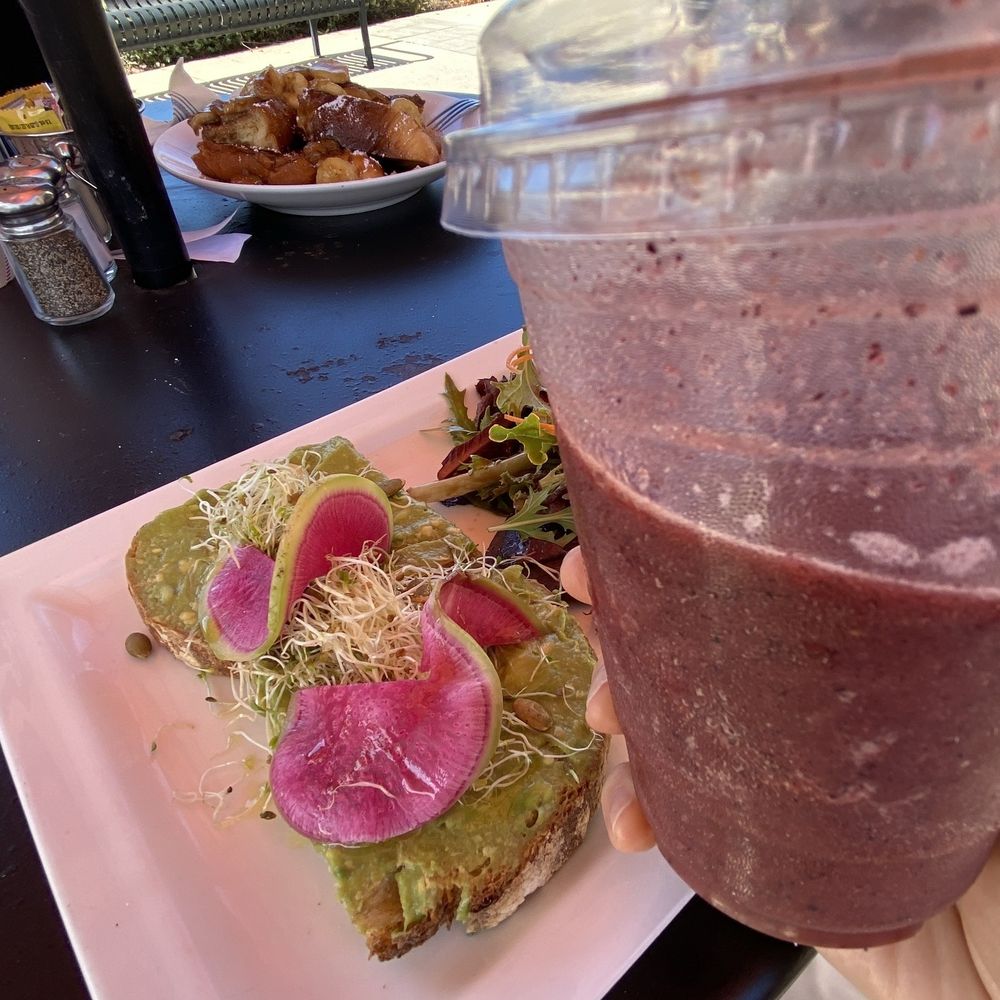 Jeannine's American Bakery Restaurant - Avocado Toast and strawberry blueberry banana smoothie - Coffee & Tea Near Me - Goleta, California