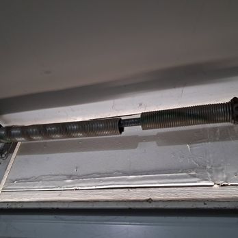 Help Garage Door - Broken spring - Garage Door Services Near Me Help Garage Door - Broken spring - Garage Door Services Near Me