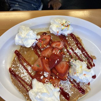 Griddlecakes - Birthday pancakes - American Near Me - Las Vegas, Nevada Griddlecakes - Birthday pancakes - American Near Me - Las Vegas, Nevada