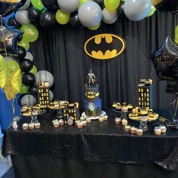 BCakeNY - Batman cake - Bakeries Near Me - Brooklyn, New York