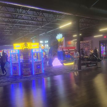 Supercharged Entertainment - Go Karts Near Me - Edison, New Jersey Supercharged Entertainment - Go Karts Near Me - Edison, New Jersey