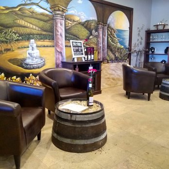 Lusso Della Terra - comfy place to hang out - Wineries Near Me - Fiddletown, California