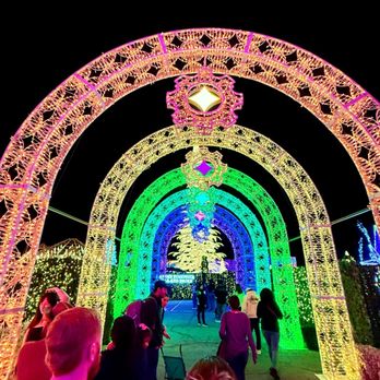 Christmas - Christmas lights at Enchant LA 2025 - Gift Shops Near Me - North Pole, Alaska